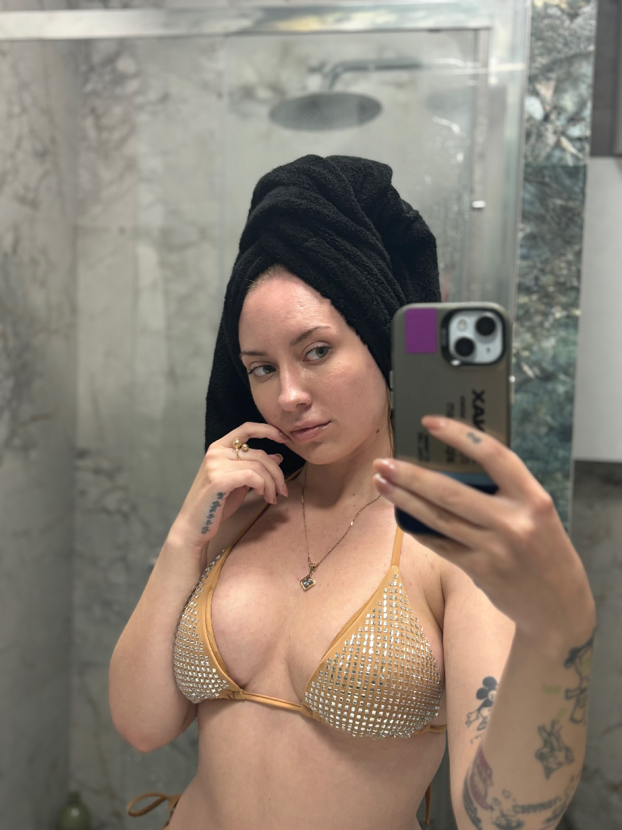 Nude girl KateV in Bien Hoa