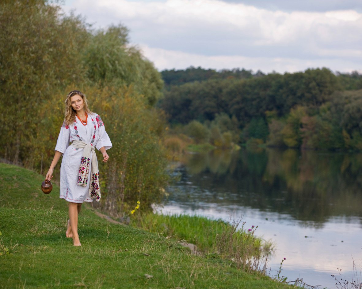 Nude girl Slavic women in Bien Hoa