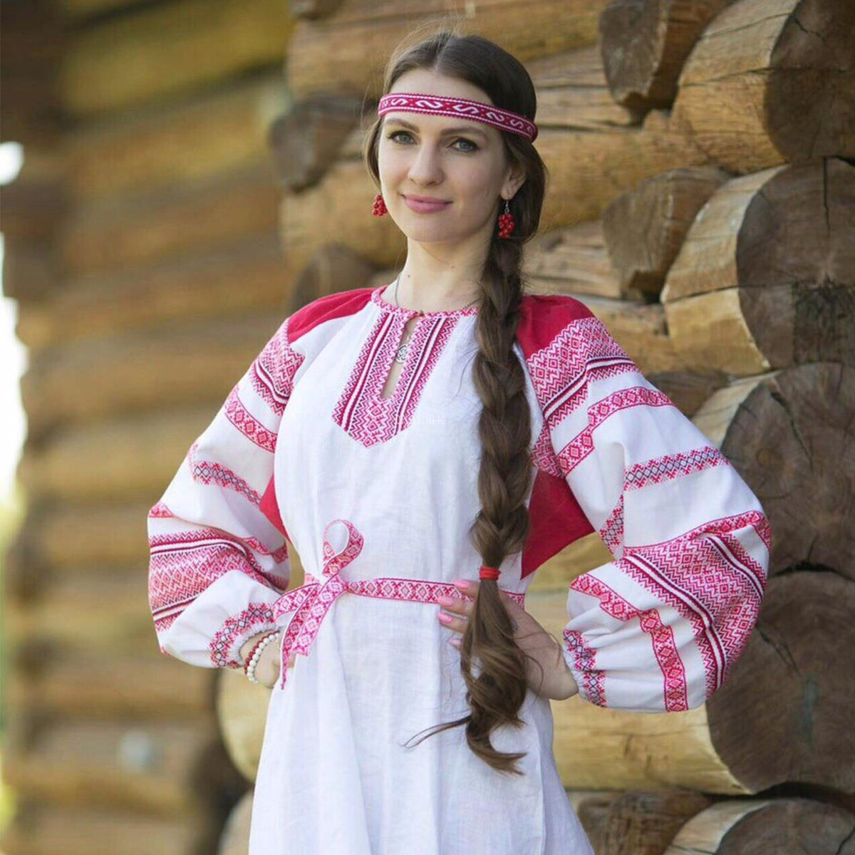 Girls in Slavic costumes in Bien Hoa