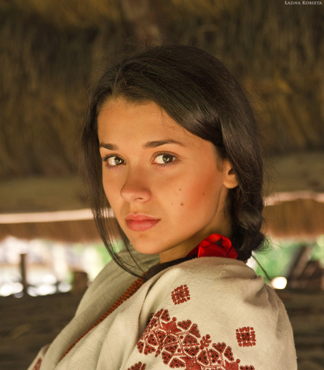 Girls in Slavic costumes in Bien Hoa