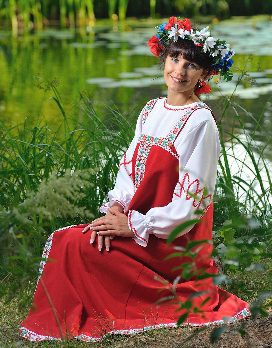 Beautiful girl Girls in Slavic costumes in Bien Hoa