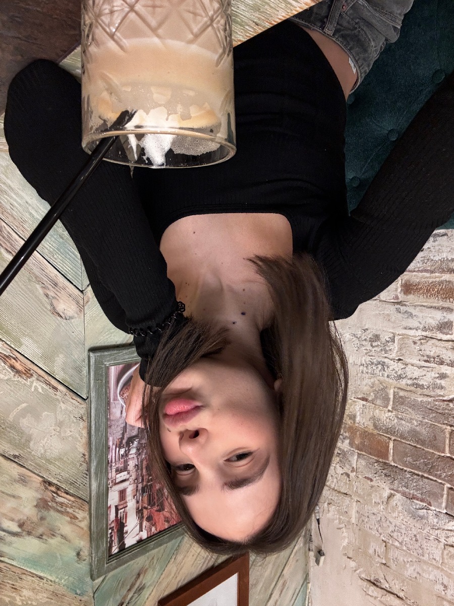 Fresh photos, fresh mood — Tina online in Bien Hoa